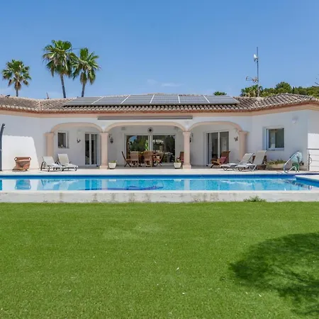 Guzman - Acacias Villa *